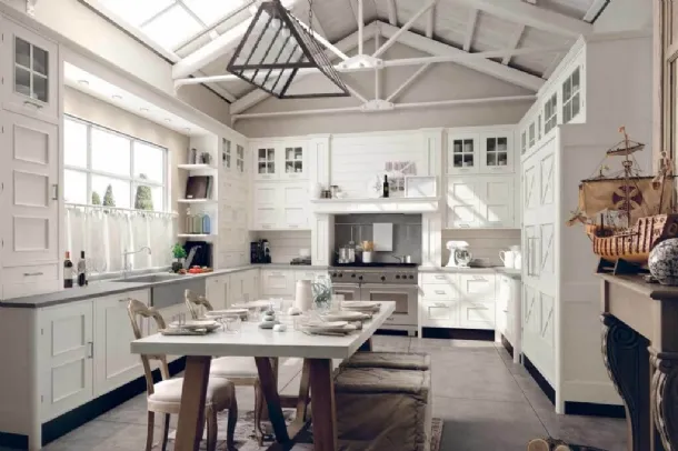 Shabby Chic Montserrat corner kitchen in lacquered wood by Marchi.