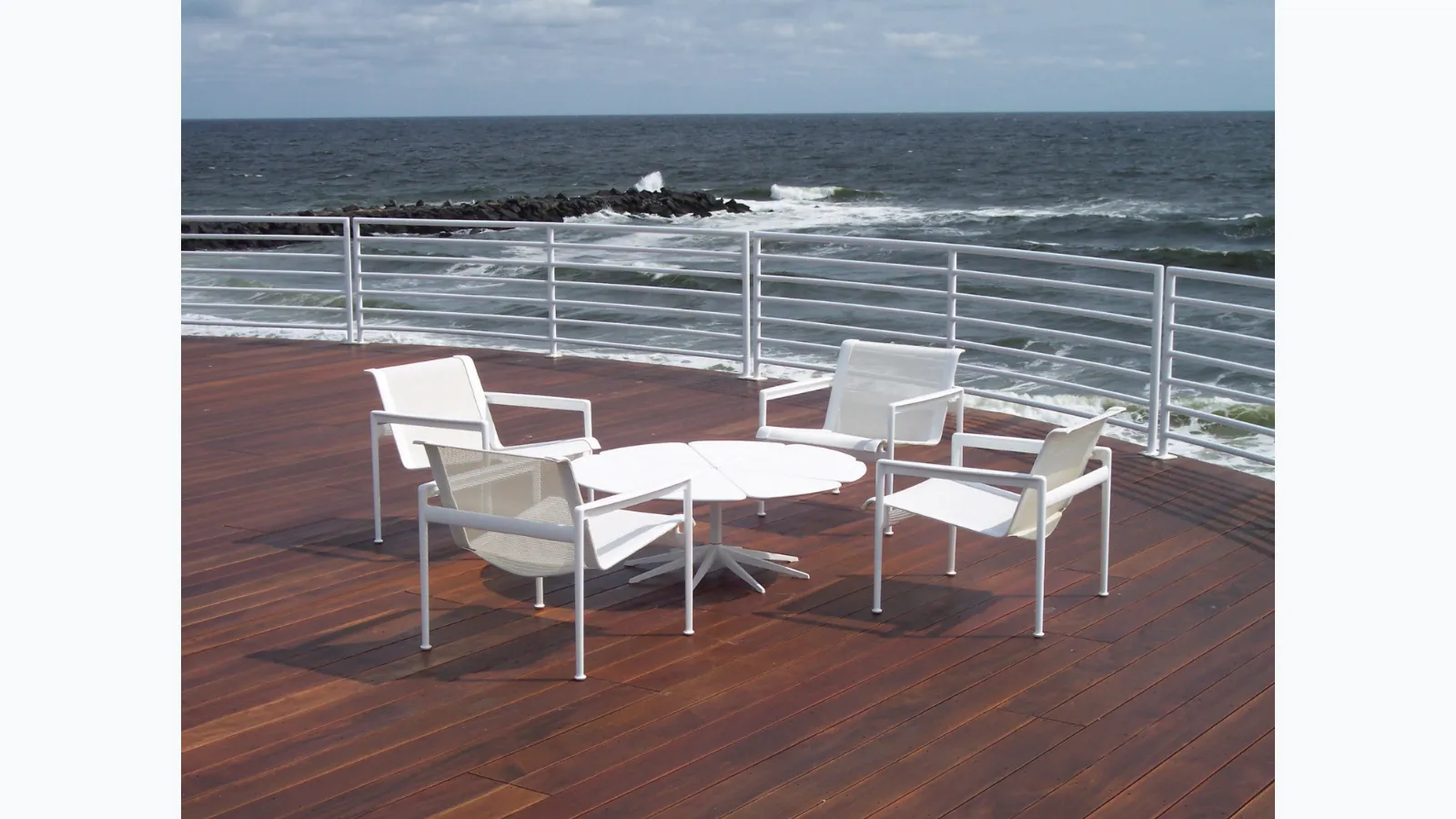 1966 Lounge Chairs by Knoll
