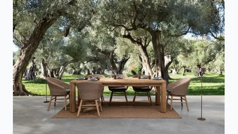 Abaca chair in aluminum with synthetic fiber weave by Bizzotto.