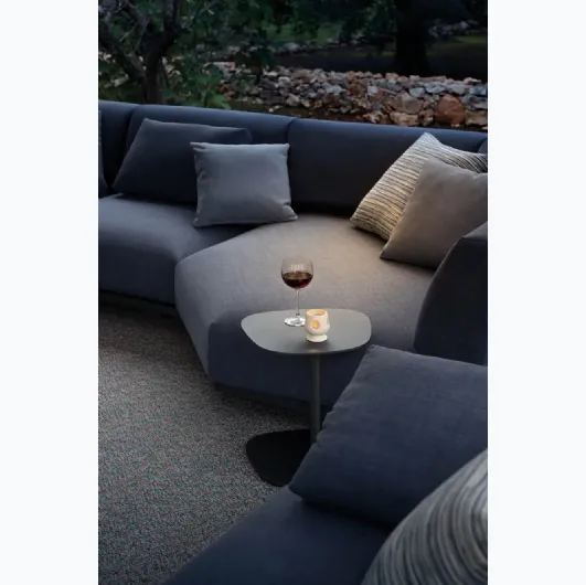 Painted aluminum coffee table Aikana by Fast