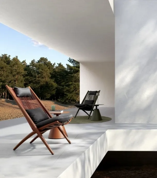 Aloha armchair and table in fabric and aluminum by Bizzotto.