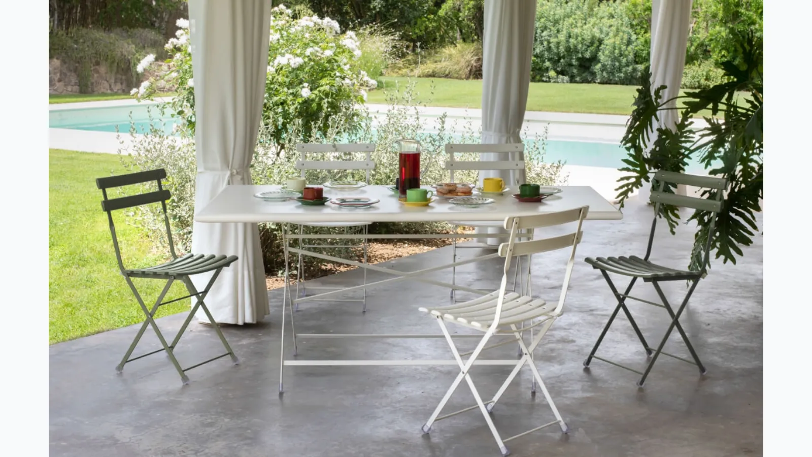 Table and Chairs Arc en Ciel by Emu