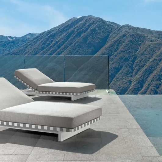 Sunbed Argo Alu in fabric and aluminum by Talenti.
