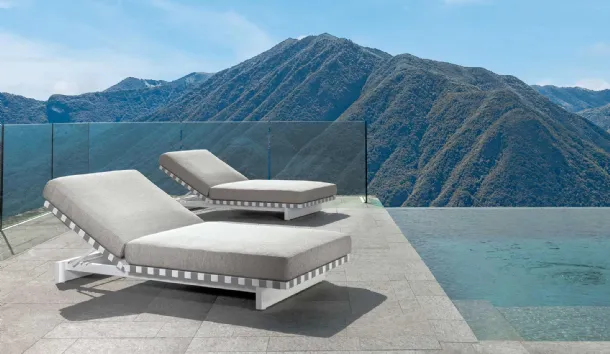 Sunbed Argo Alu in fabric and aluminum by Talenti.