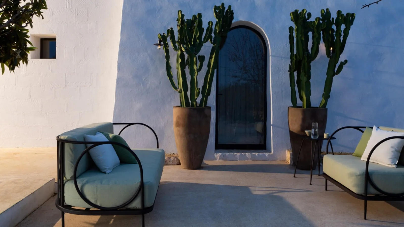 Ariete metal and fabric sofa by Unopiu