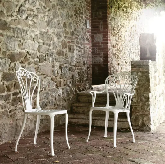 Harmony Omnia Selection Chair by Fast.