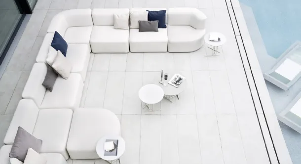 Belt HPL coffee table by Varaschin