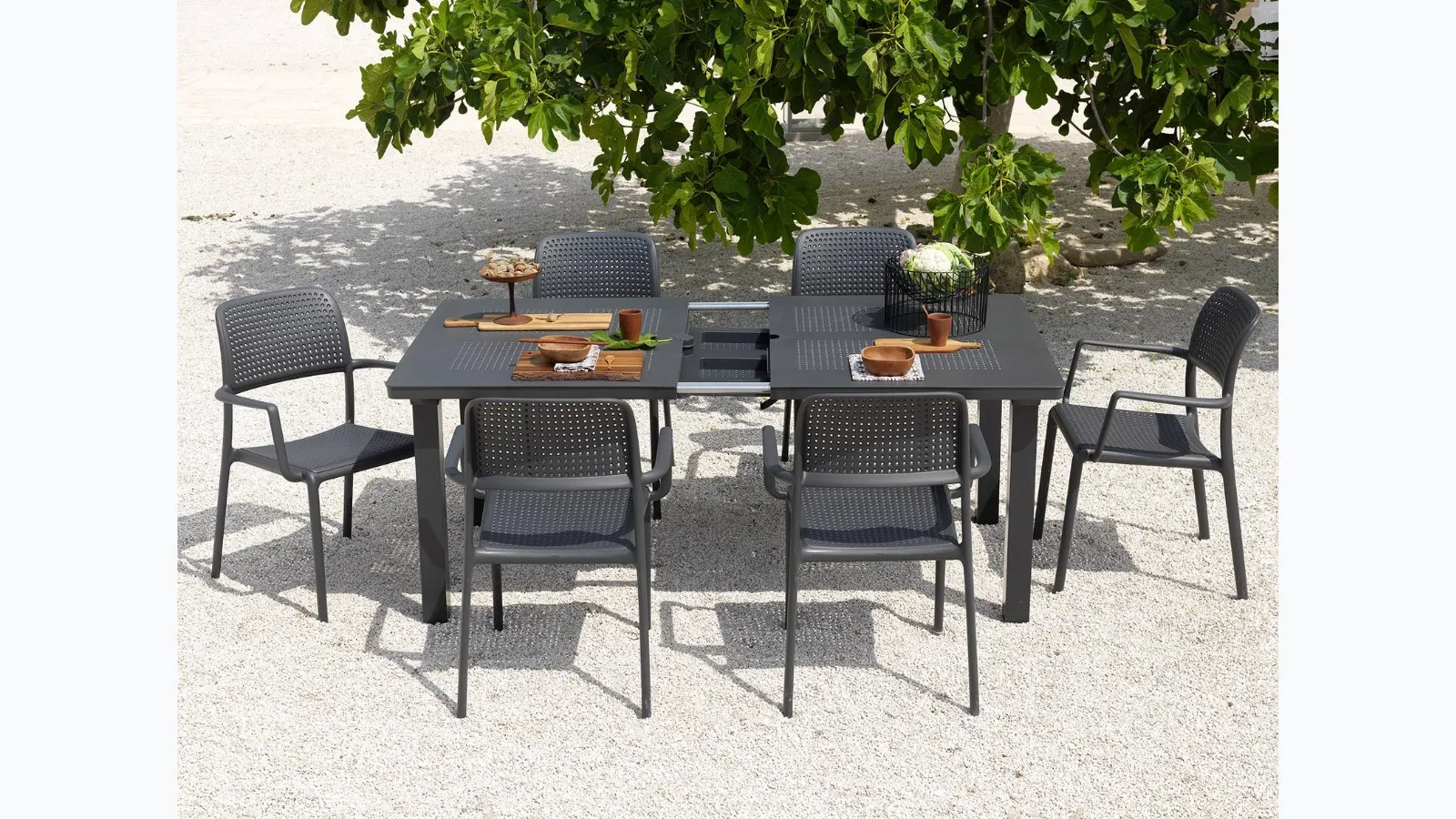 Stackable outdoor chair with arms Bora by Nardi