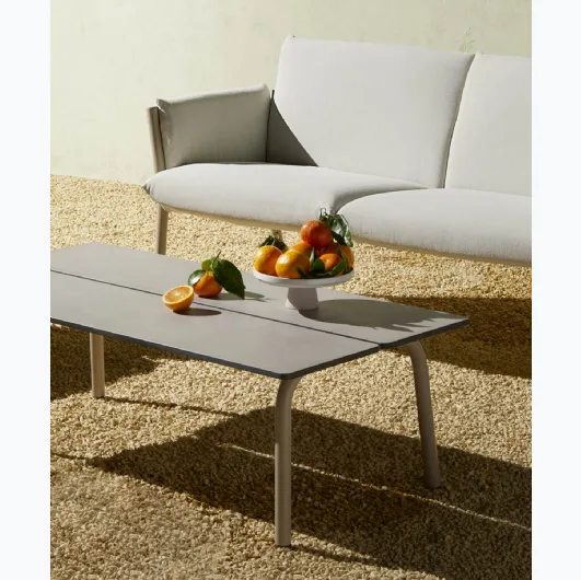 Brezza coffee table by Scab Design