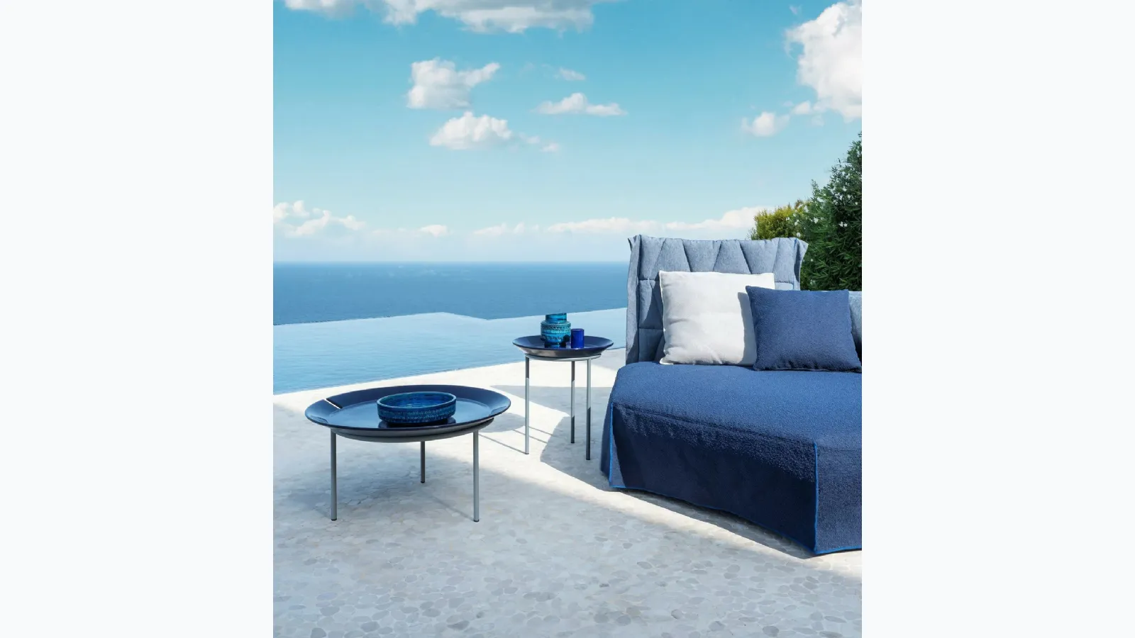 Brise coffee table in miligres by Gervasoni