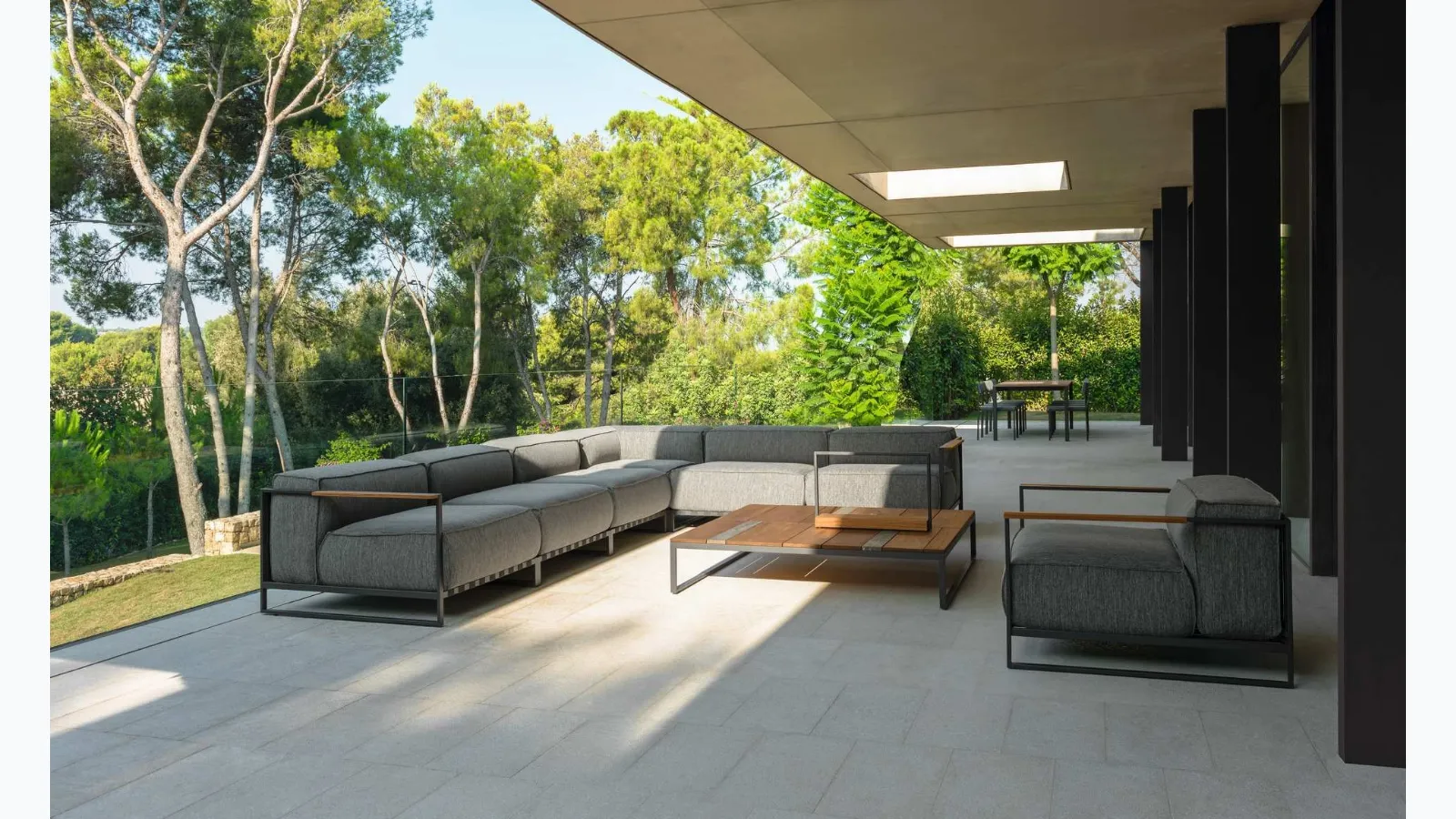 Outdoor furniture Casilda by Talenti.