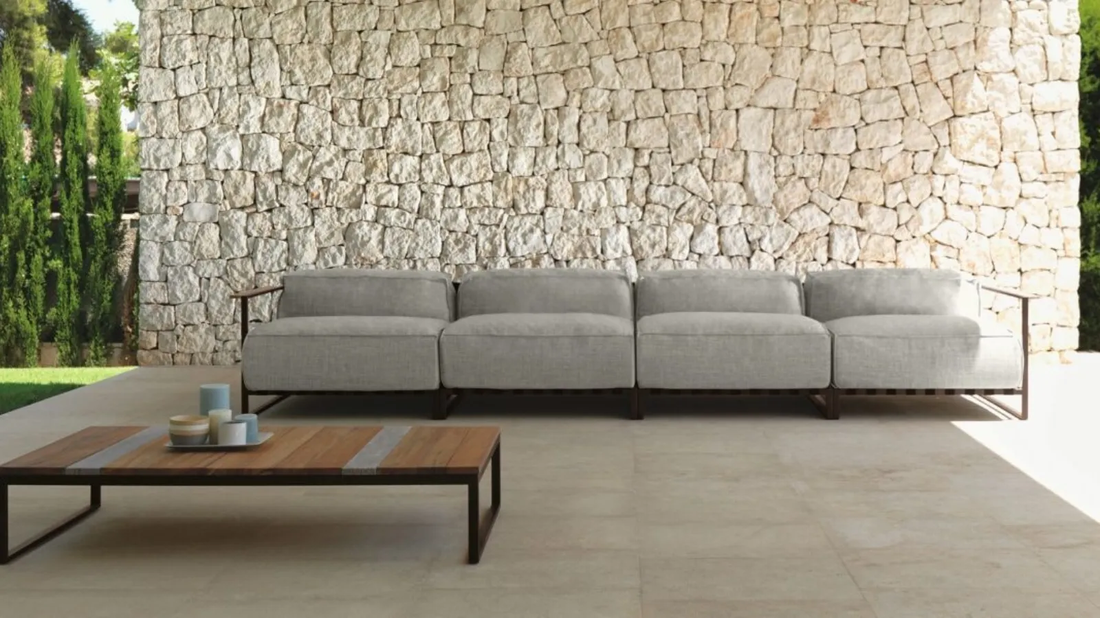 Casilda wooden coffee table with Talenti marble slats