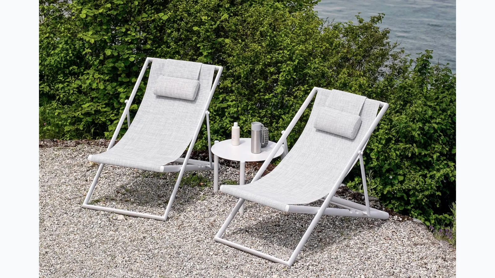 Clever sun lounger by Varaschin
