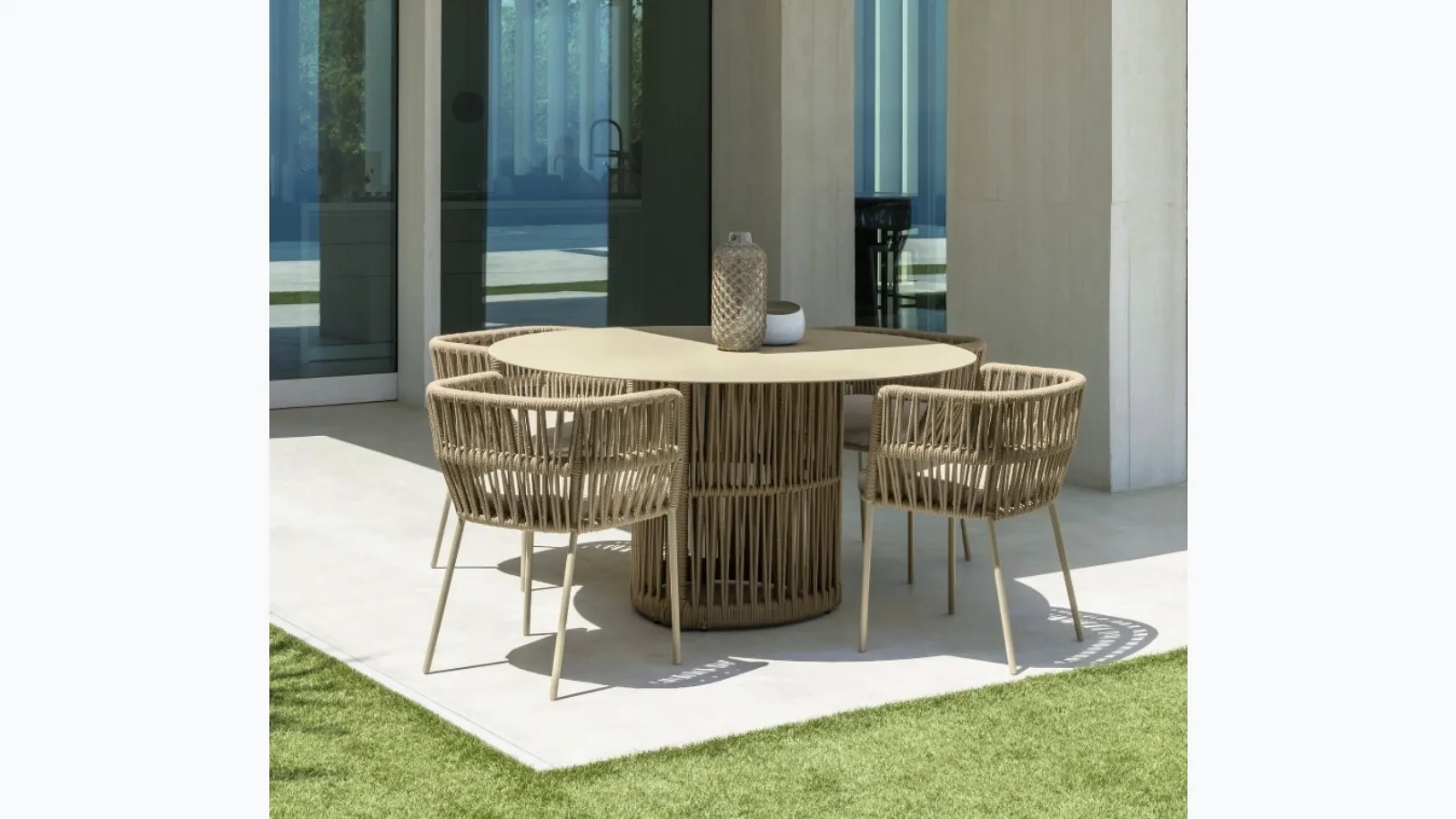 Table and Chairs Cliff by Talenti