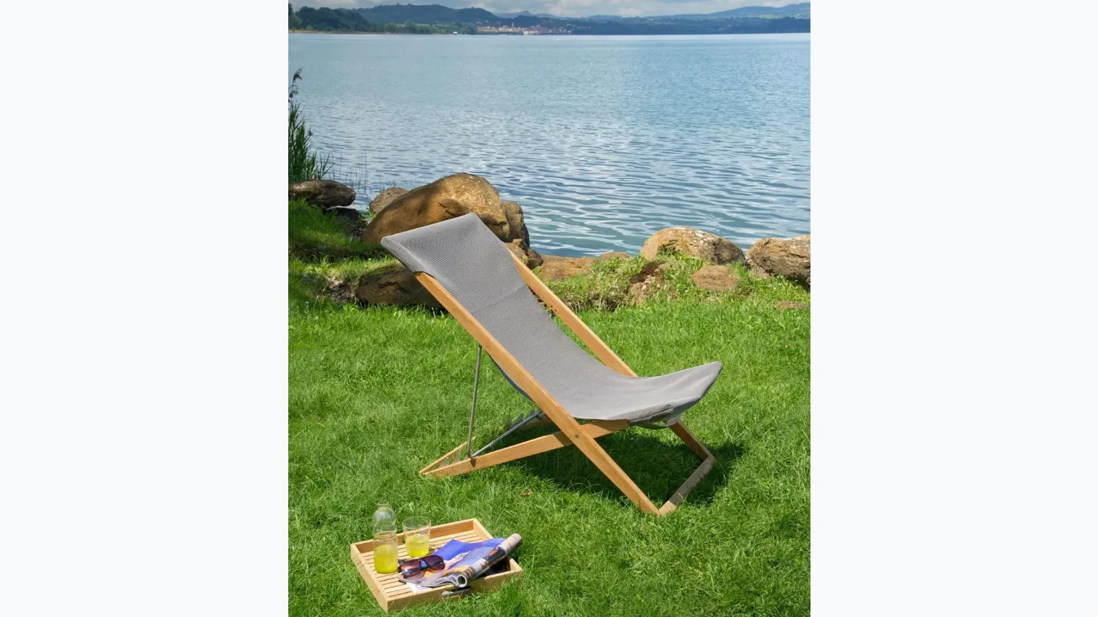 Cosette sun lounger in fabric and teak by Unopiu