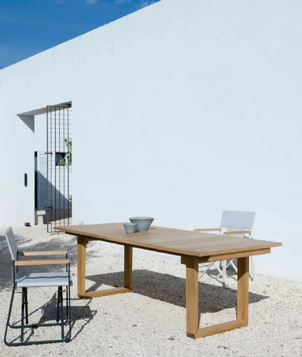 Cosette teak table by Unopiu