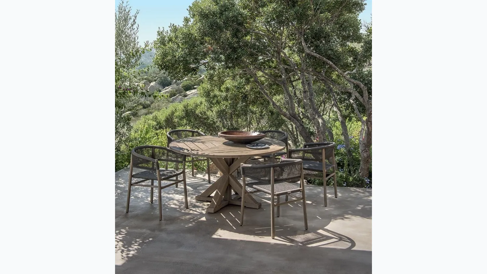 Round teak table Cronos by Ethimo
