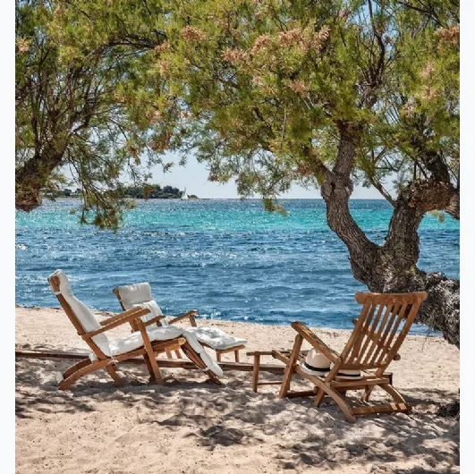 Teak Cruise sun lounger by Ethimo