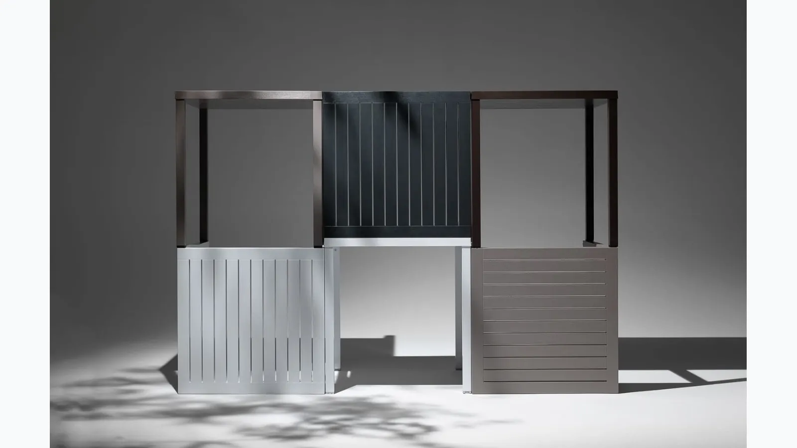 Square outdoor table Cube in polypropylene with painted steel structure by Nardi.