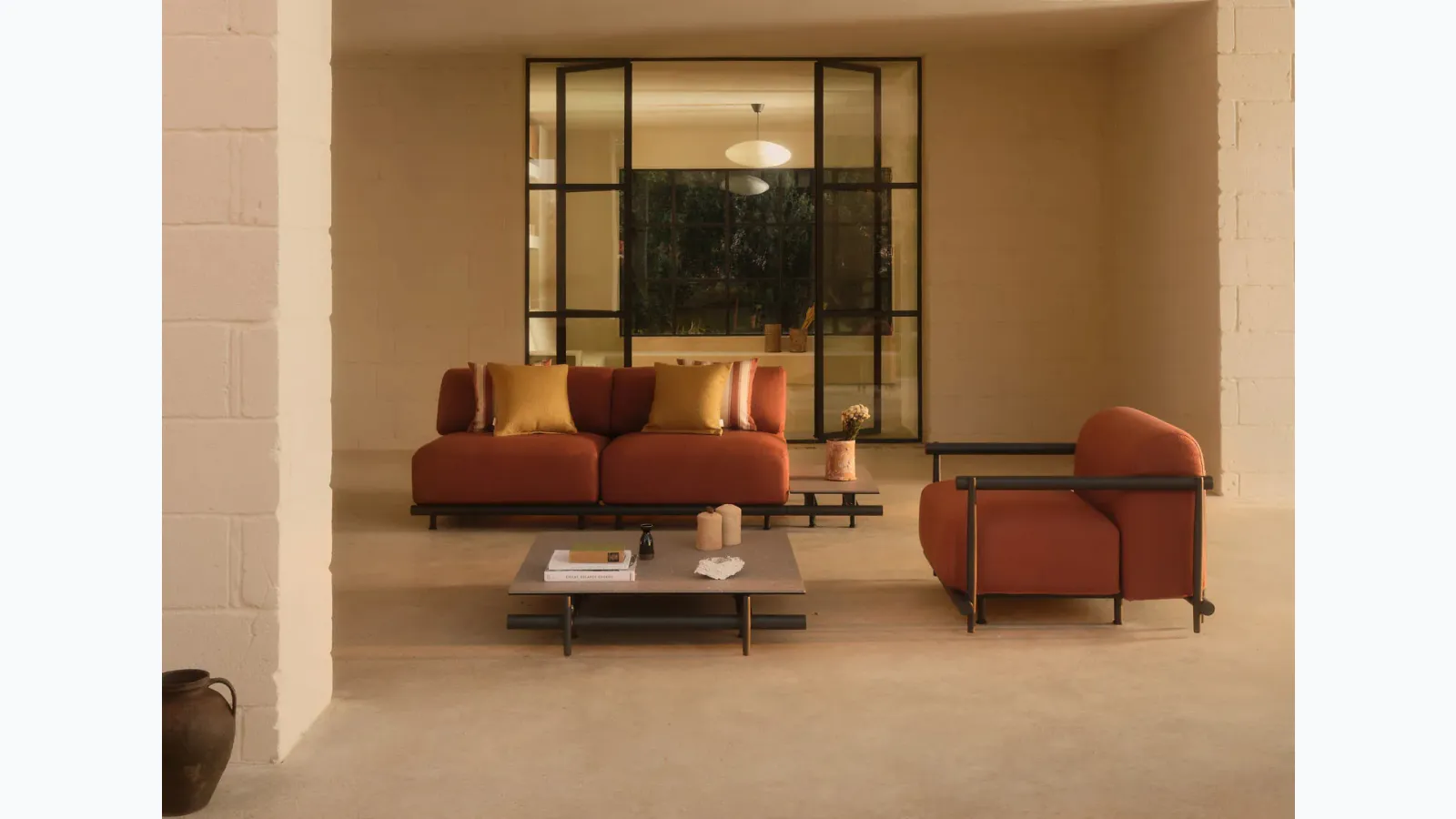 Davos outdoor furniture by Unopiu.
