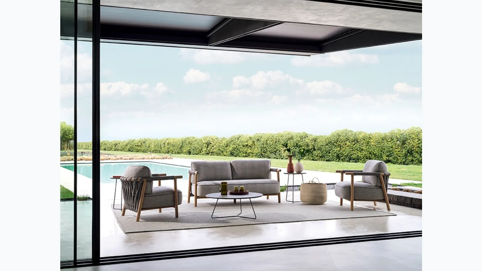 Nathy sofa in fabric and wood by Ditre Italia.