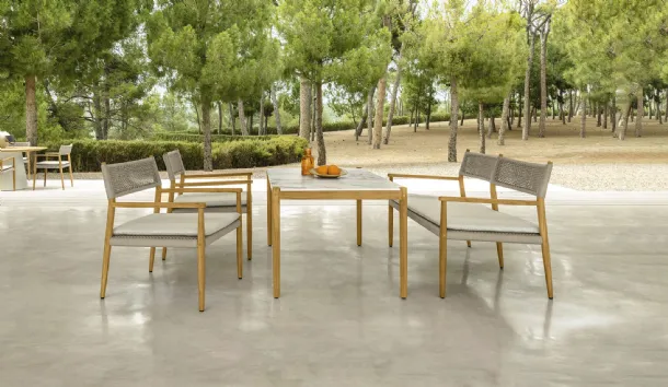 Dolcevita table in stoneware and wood by Tal