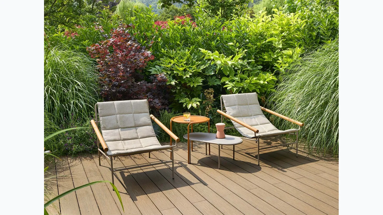 Glam Deck Chair Dress Code by Scab Design