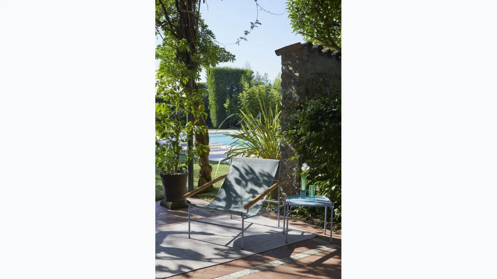 Scab Design's Smart Deck Chair Dress Code