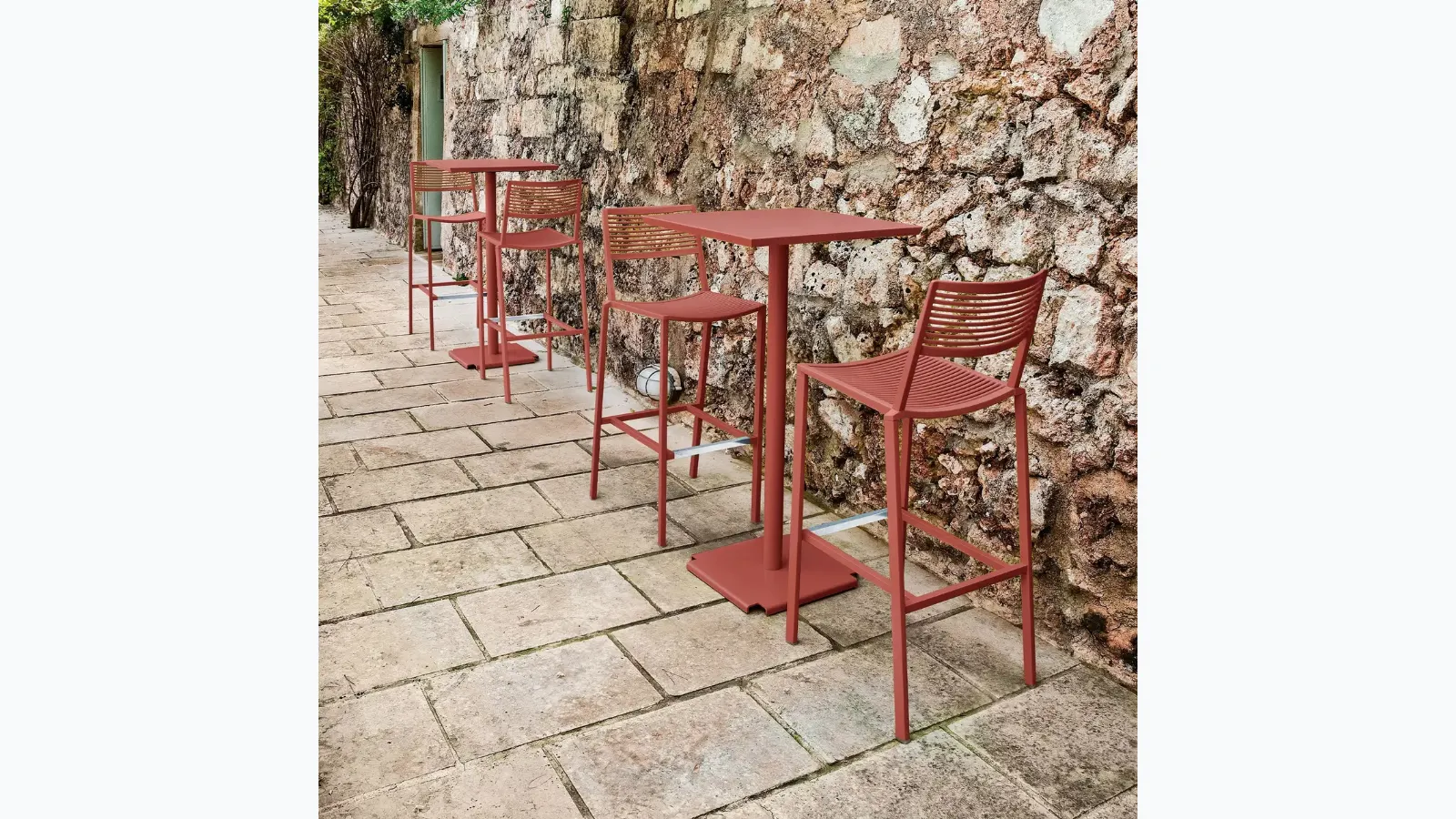 Easy Omnia Selection stool by Fast.