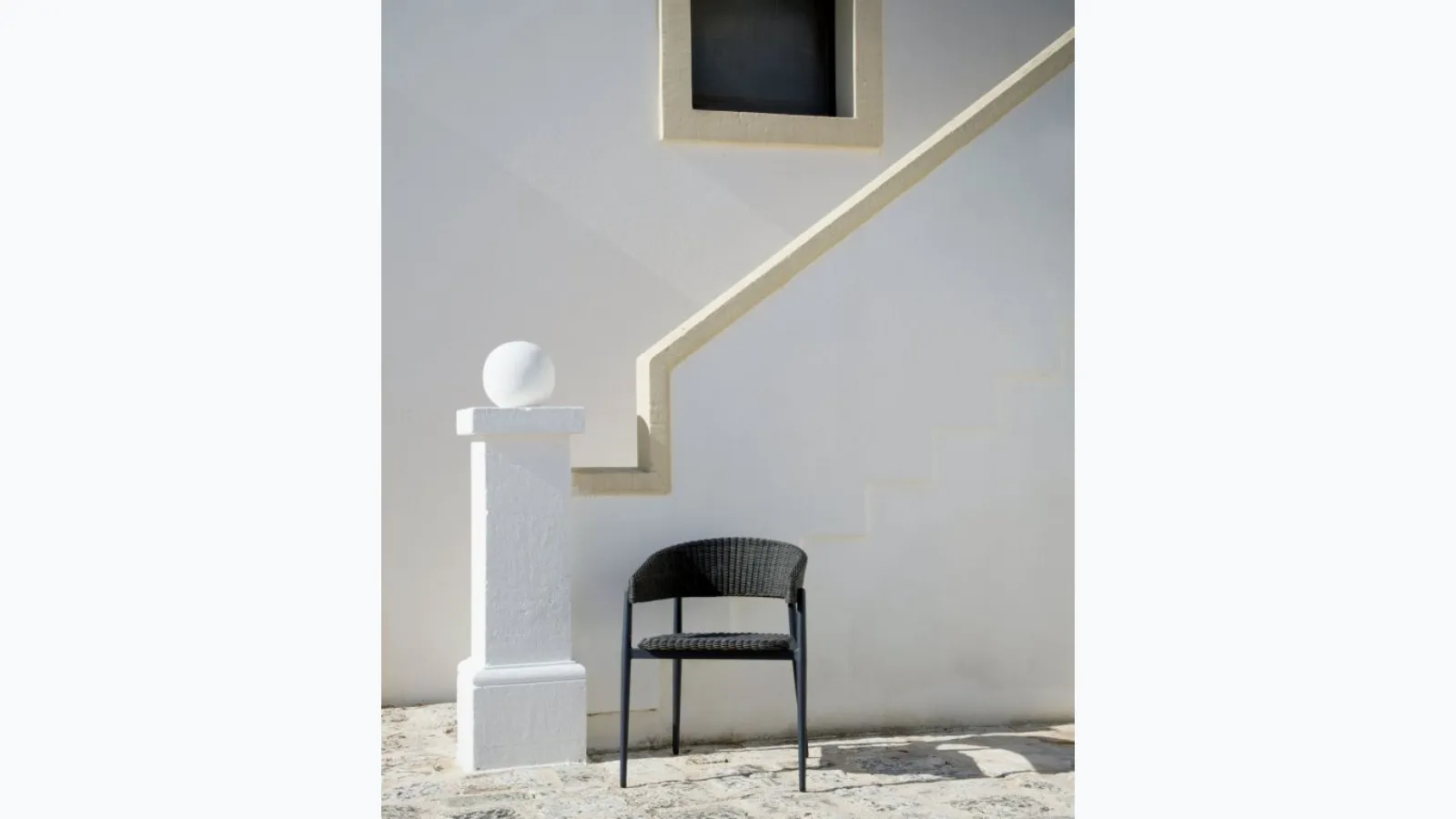 Chair Experience in synthetic fiber and metal by Unopiu