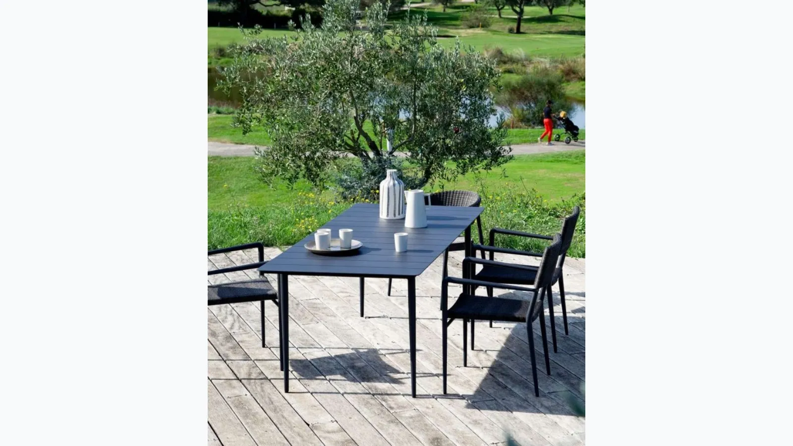 Experience rectangular table in aluminum fusion by Unopiu