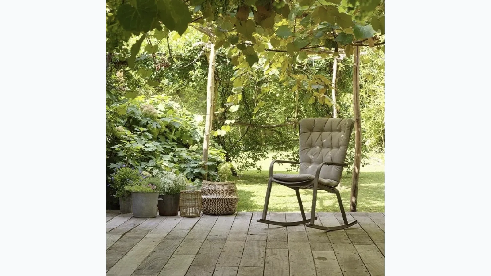 Outdoor rocking armchair in polypropylene with upholstered fabric cushion Folio Rocking by Nardi.