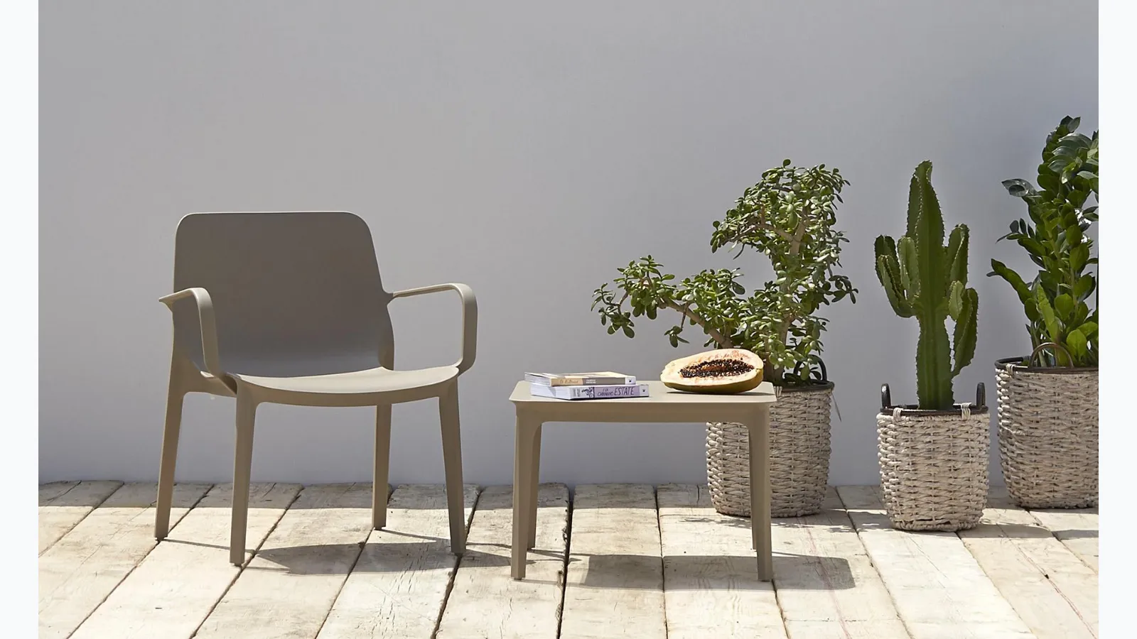 Ginevra Lounge Armchair by Scab Design