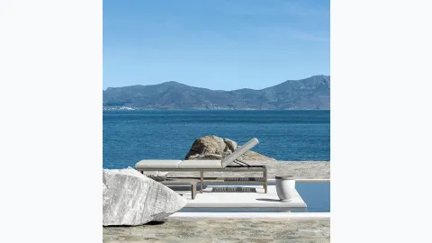 Grand Life sunbed by Ethimo