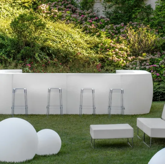 Host Lounge armchair by Pedrali