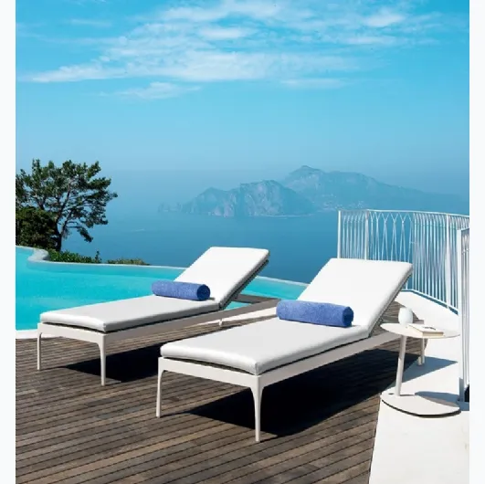 Infinity synthetic fiber sunbed by Ethimo