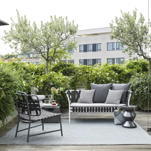 Outdoor furniture Inout in aluminum by Gervasoni.