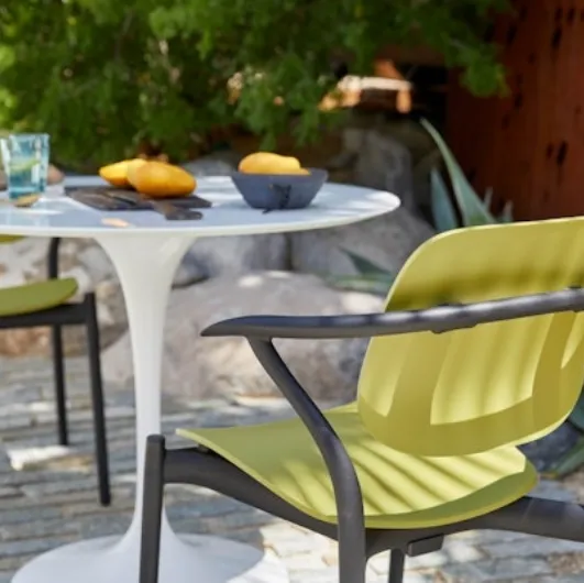 Iquo Chair by Knoll