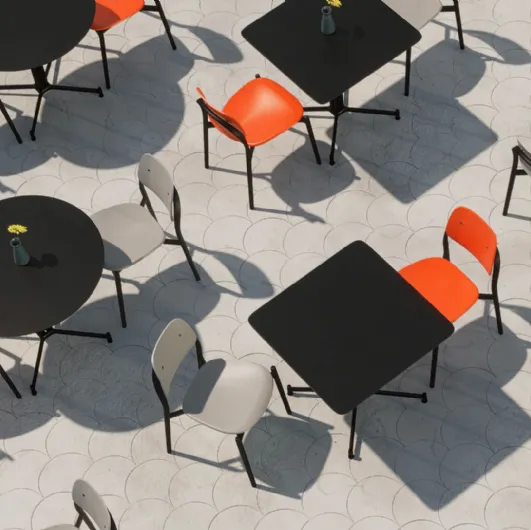 Iquo Table by Knoll