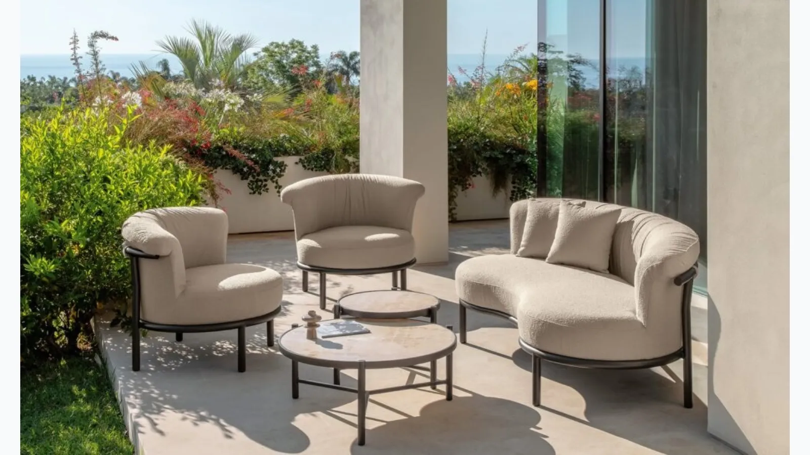 James outdoor furniture by Talenti