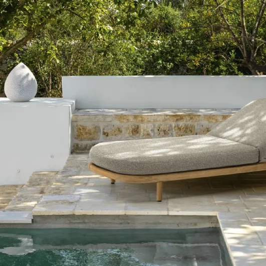 Karen fabric sunbed with a Talenti wooden structure