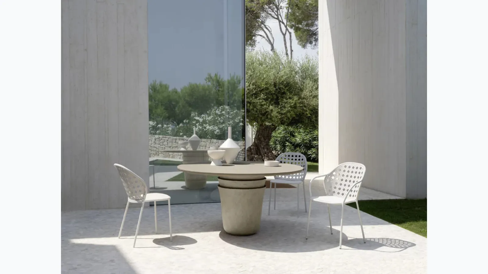 Terracotta table Kasane by Gervasoni.