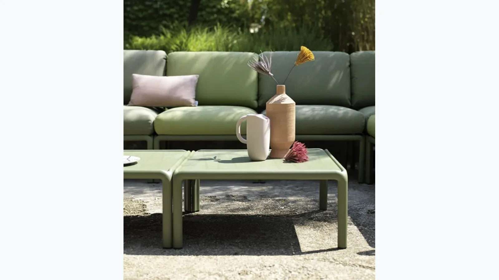 Outdoor polypropylene coffee table Komodo by Nardi.