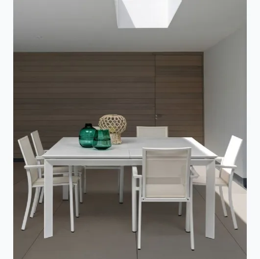 Square Konnor table in aluminum by Bizzotto