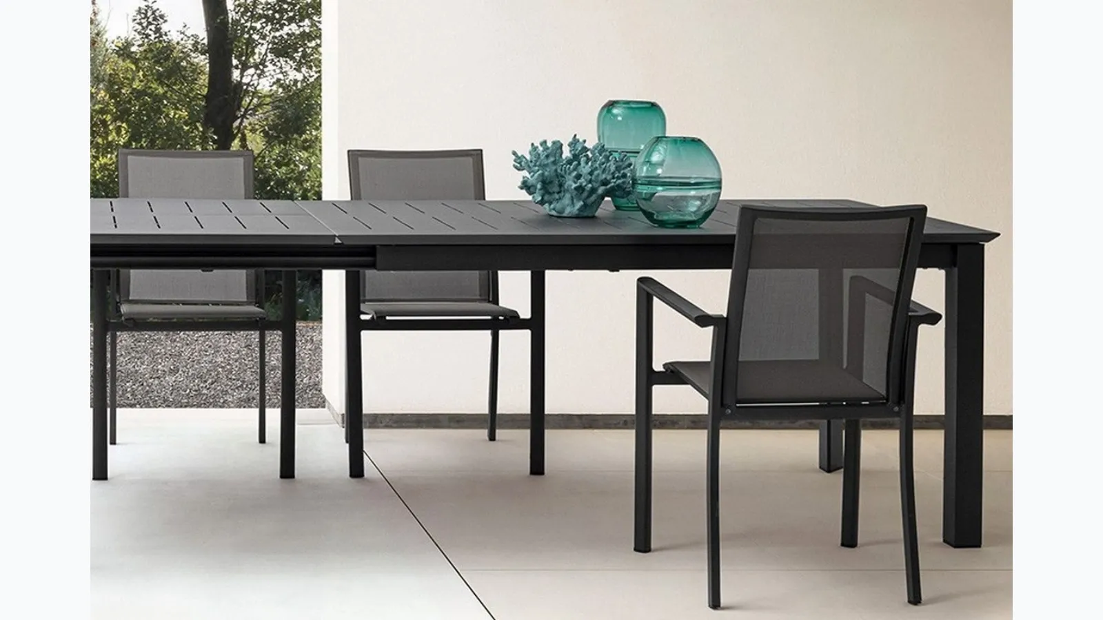 Konnor table by Bizzotto