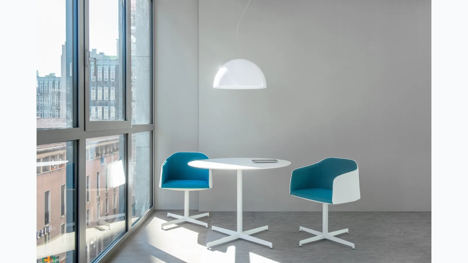 Laja coffee table by Pedrali