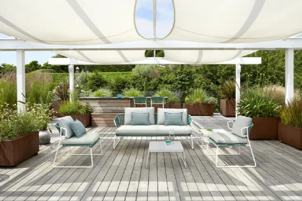 Outdoor furniture with a metal structure and nautical rope, and upholstered fabric seats Lisa Sofa Filò by Scab Design.