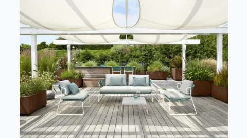 Outdoor furniture with a metal structure and nautical rope, and upholstered fabric seats Lisa Sofa Filò by Scab Design.