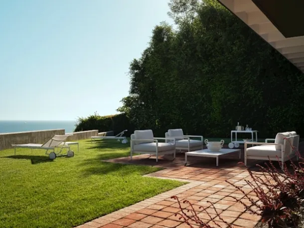Lissoni Outdoor furniture by Knoll