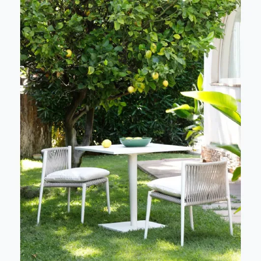 Table and Chairs Light by Unopiu